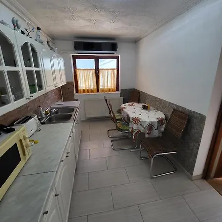 Apartman Almas Vendeghaz