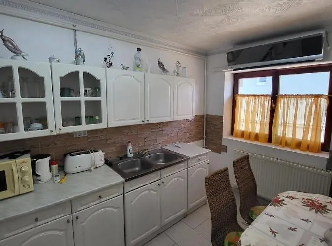 Apartament Almas Vendeghaz