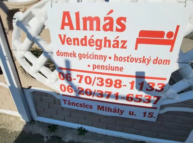 Almas Vendeghaz